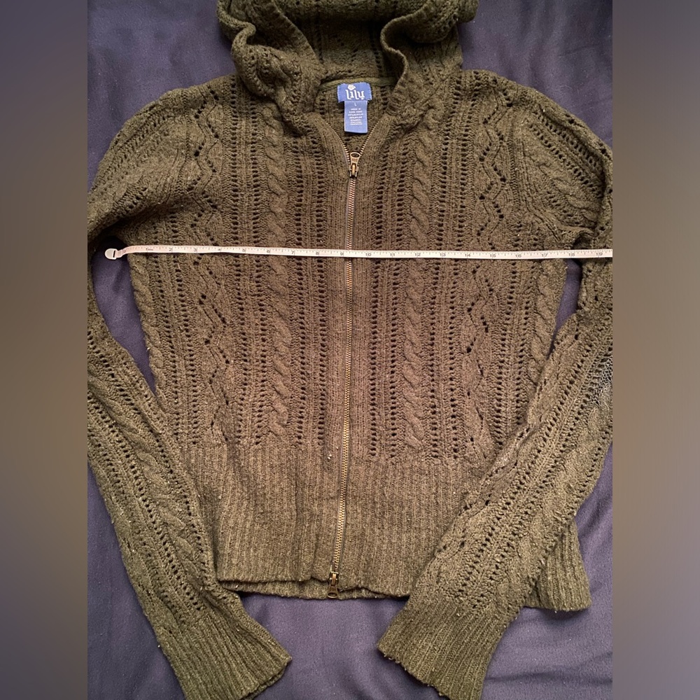 Size L green cardigan 15% wool